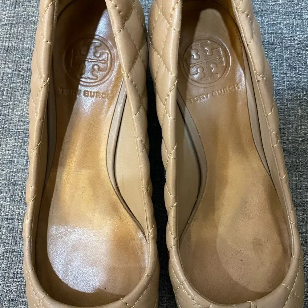 Tory Burch Kaitlin Quilted Leather Gold Cap-Toe Pumps Heels Women’s Size 5.5